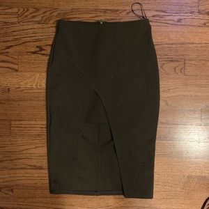 NWT❗️Windsor Skirt...Sexy!! 🔥
